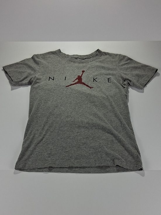 Nike Other - Boys Nike Tee Shirt Size Medium Heather Gray With Center Basketball Logo